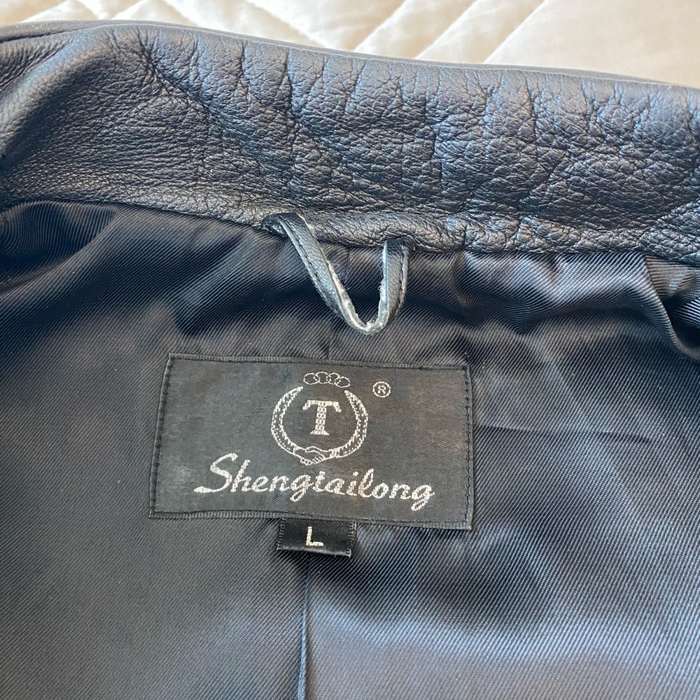 Nice Quality Leather Jacket - image 2